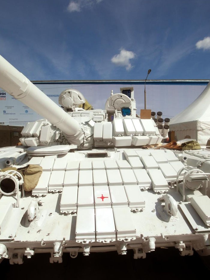 Trên thực tế, việc nâng cấp T-72B cũng đã được thực hiện ở một số nhà nhà máy sửa chữa xe tăng ở Ukraina như Kiev, Kharkov, Lvov.