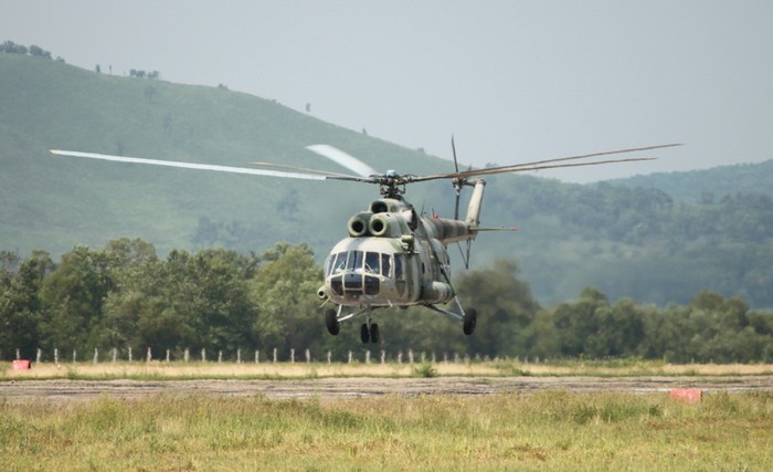Trực thăng vận tải Mi-8T.