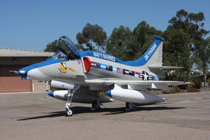 Máy bay Skyhawk A-4M được phục chế tại bảo tàng hàng không Leatherneck.