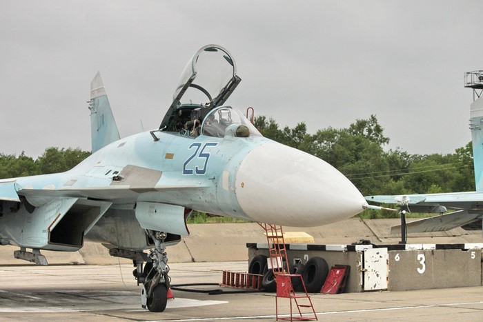 Su-27SM là biến thể nâng cấp hiện đại của Su-27S, hiện tại chỉ phục vụ trong Không quân Nga.
