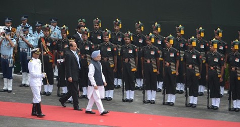 Thủ tướng Ấn Độ Manmohan Singh đã đến dự lễ duyệt binh tại Pháo đài đỏ.