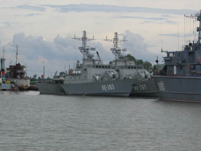 Như vậy với việc nhận thêm hai tàu tuần tra lớn Svetlyak pr 10412, Hải quân Việt Nam sẽ có 4 tàu tuần tra thuộc lớp này, gồm các tàu HQ-261, HQ-263, HQ-264 và HQ-265.