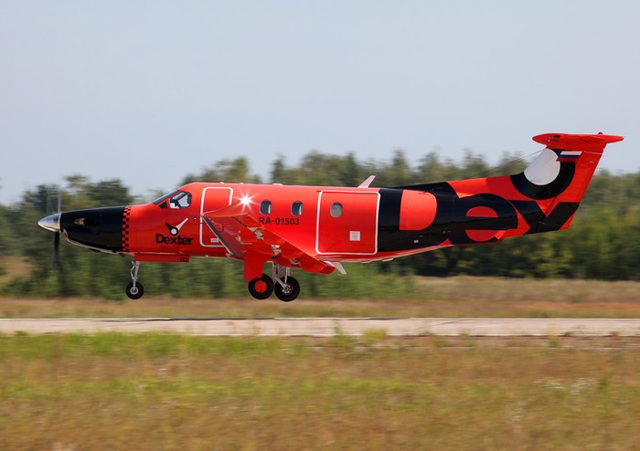 Máy bay Dexter RA-01503.