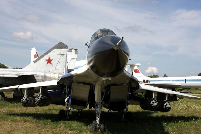 Tiêm kích đánh chặn MiG-29.