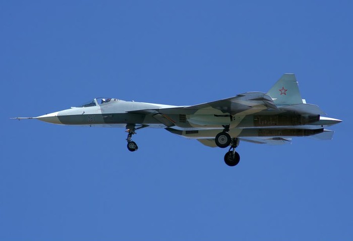 Cho đến nay, mẫu tiêm kích thế hệ 5 đầu tiên Su-T-50-1 đã thực hiện khoảng 75 chuyến bay kể từ chuyến bay đầu tiên thực hiện vào ngày 29 tháng 1 năm 2010 tại sân bay Komsomolsk-on-Amur (ở Zhukovsky, T-50-1 đã thực hiện chuyến bay thử nghiệm đầu tiên vào tháng 4 năm 2010).