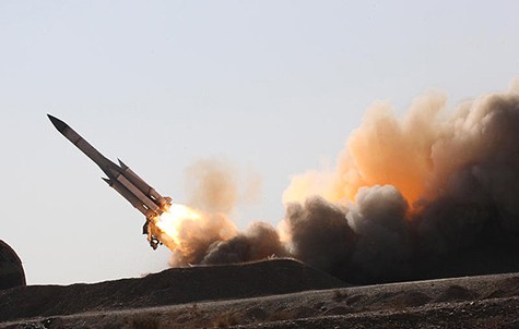 Iran thử nghiệm tên lửa S-200.