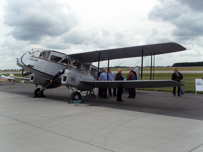 Máy bay De Havilland Dash 84.