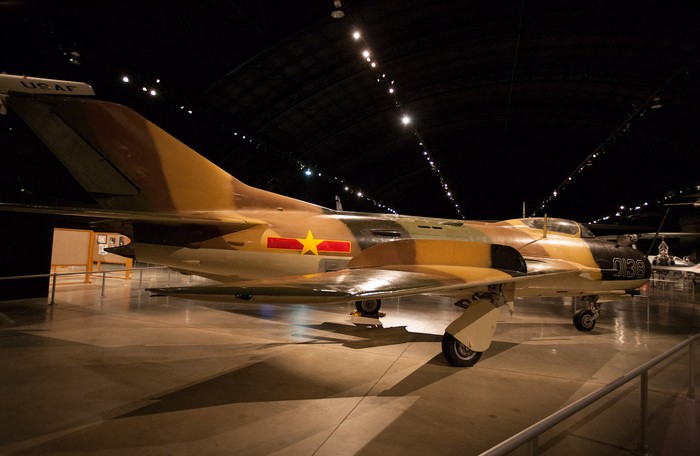 Tiêm kích MiG-19S mang số hiệu 0138 của Không quân Ai Cập tại Bảo tàng Không quân Mỹ ở Dayton.