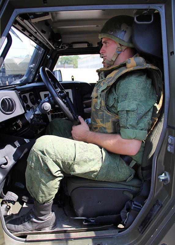 Xe bọc thép chở quân Rys của Quân đội Nga.