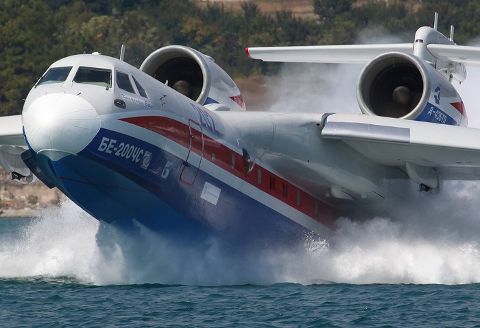 Be-200ChS (hay còn được gọi với cái tên Be-200ES-E) là một biến thể của thủy phi cơ Be-200. Be-200ChS là một sản phẩm Tổ hợp hàng không Beriev, nó có thể thực hiện nhiều nhiệm vụ: tuần thám biển, tìm kiếm, cứu hộ, chữa cháy, chở khách, du lịch…