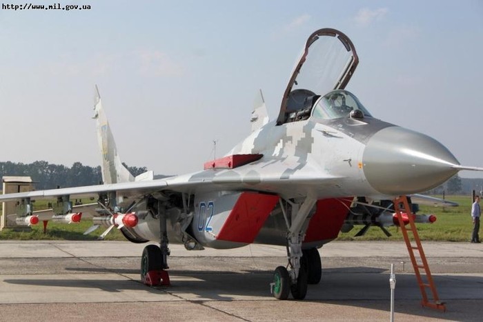 Tiêm kích MiG-29M tại triển lãm hàng không quốc tế diễn ra tại trung tâm thử nghiệm bay của Tổ hợp Khoa học/Công nghệ Hàng không Antonov, có trụ sở tại Ukraina, với sự tham gia của hơn 300 công ty đến từ 35 quốc gia.