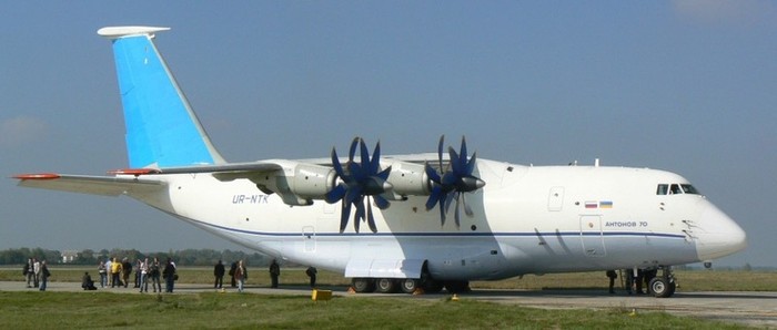 Nguyên mẫu thứ hai của An-70.