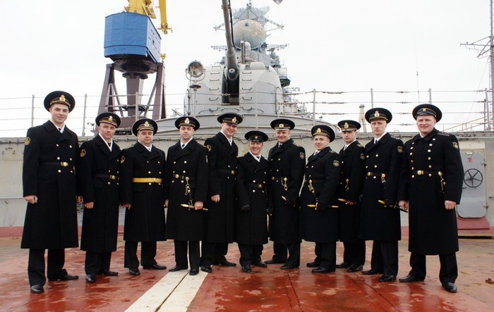 Hình ảnh cận cảnh tàu tuần dương Kirov.