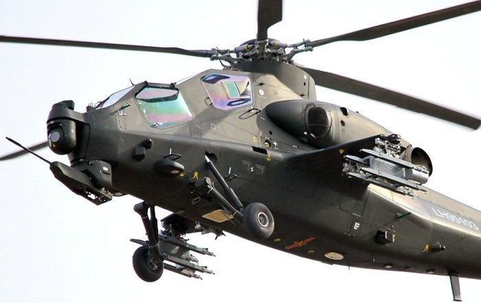 Các máy bay trực thăng Z-10 sẽ được trang bị trong 6 phi đội của lữ đoàn. Cần lưu ý rằng phi đội 5 của Lữ đoàn 8 gần đây đã được trang bị các máy bay trực thăng chiến đấu hạng nhẹ Z-19. Trụ sở chính của Lữ đoàn thứ 8 đóng tại Baoding đã được xây dựng lại và mở rộng vào năm 2011. Theo phương tiện truyền thông Trung Quốc, vào cuối tháng 8, trực thăng tấn công Z-10 đã tham gia tập trận cùng các đơn vị xe tăng của Đại Quân khu Bắc Kinh.
