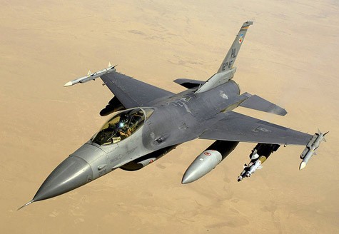 Tiêm kích F-16 của Iraq.
