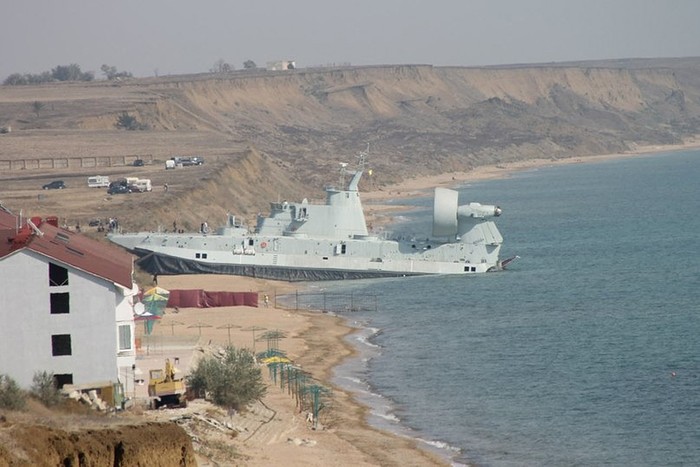 Tàu đổ bộ đệm khí Zubr của Trung Quốc (do Ucraina chế tạo) tiếp tục các cuộc thử nghiệm trên biển.