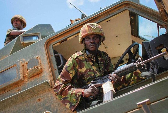 Binh lính của quân đội chính phủ Somalia với sự trợ giúp của Phái bộ Liên minh châu Phi AMISOM đã tiến vào thành phố cảng Kismayo ở miền Nam Somali.
