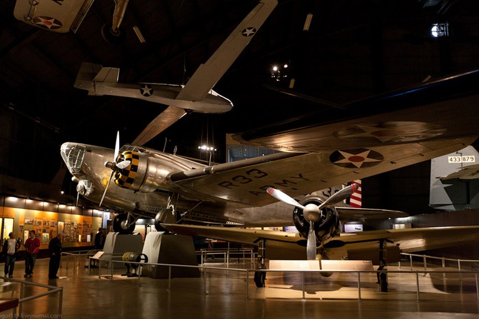 Douglas B-18 Bolo tại bảo tàng không quân Mỹ ở Dayton.