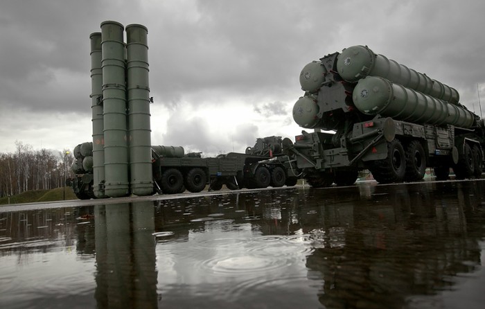 Huấn luyện sẵn sàng chiến đấu tại một đơn vị tên lửa S-400 của quân đội Nga.