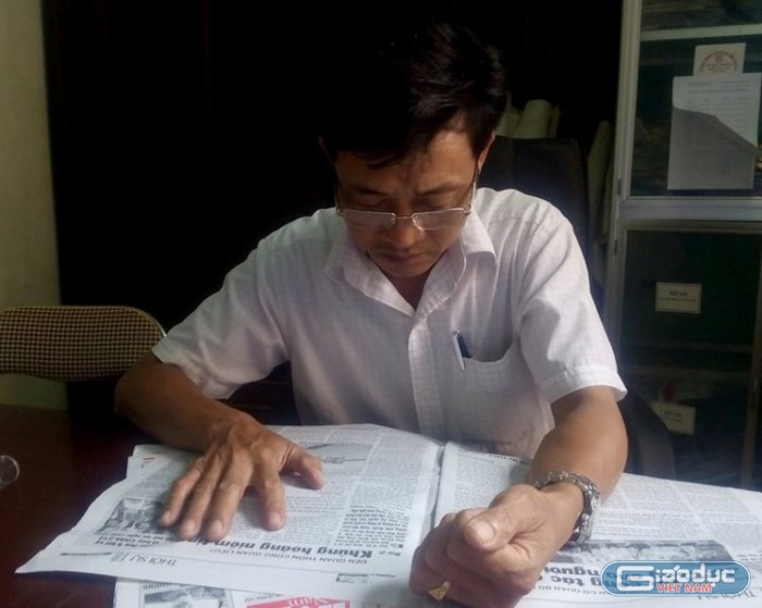 Ông Nguyễn Đức Thịnh, Phó chủ tịch UBND xã Đôn Nhân, huyện Sông Lô (Vĩnh Phúc) đang trao đổi vụ việc với phóng viên (Ảnh MC)