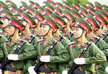 "Quân đội Việt Nam sẽ được hiện đại hóa theo hướng giảm dần phụ thuộc vào lục quân đồng thời tăng cường đầu tư cho không quân và hải quân"