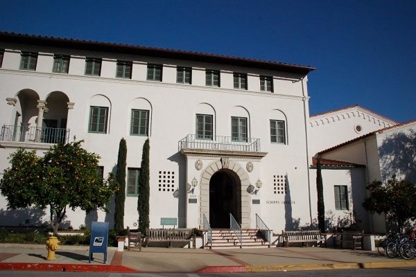 Cao đẳng Scripps - Claremont, California. Tổng "thiệt hại" khi học ở trường: $52.686/ năm.