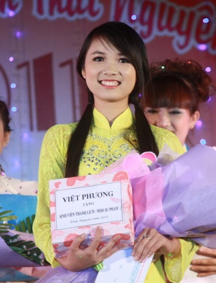 Hoàng Thị Thảo, sinh viên K45D khoa Toán đoạt giải Á khôi 2