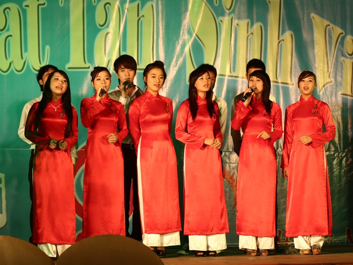 Chương trình là là một trong những hoạt động chào mừng lễ kỷ niệm ngày nhà giáo Việt Nam 20-11, là một sân chơi để các bạn sinh viên có cơ hội được thể hiện.