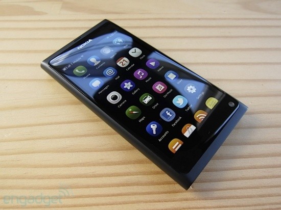 8 smartphone có thiết kế xuất sắc nhất 2011 ảnh 15