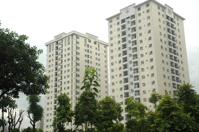 Theo đó, hàng chục khách hàng đăng ký mua căn hộ CT3 Trung Văn qua Công ty Hạ Long đã nộp đến 90% giá trị căn nhà nhưng có nguy cơ không được bàn giao nhà.