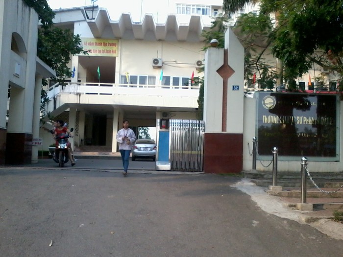 Trường đại học sư phạm Hà Nội 2, khu vực văn phòng.
