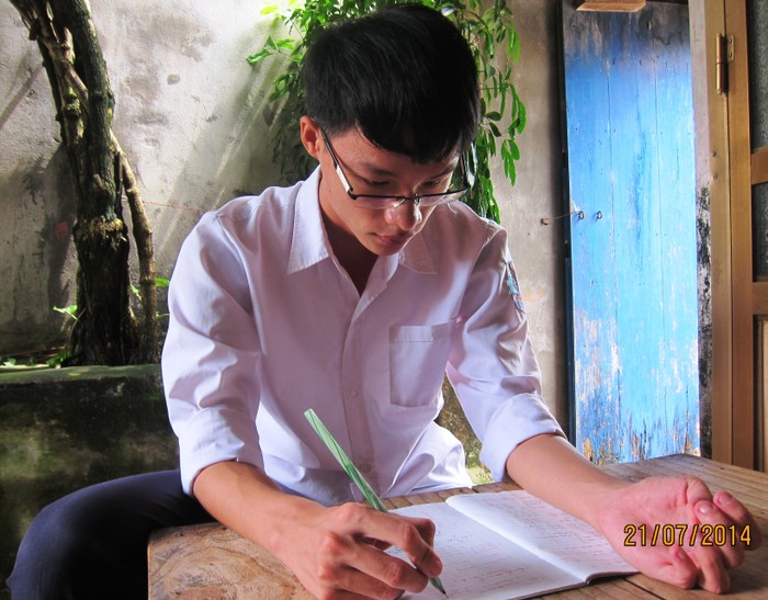 Chàng trai Nguyễn Phương Nam thủ khoa khối A Trường ĐH Khoa học Tự nhiên (ĐH QGHN) với 27,5 điểm.