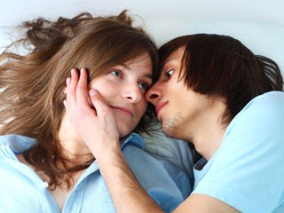 Teen cần được cung cấp thông tin chính xác về sức khỏe giới tính - Ảnh: Shutterstock