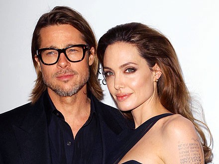 Mới đây trên tờ CBS This Morning, nam tài tử điển trai Brad Pitt thẳng thắn "chê" người tình Angela Jolie vẫn còn là "cô gái hư". Tất nhiên, đó chỉ là điều thứ yếu còn trong mắt "Asin" thì Jolie vẫn là người phụ nữ vô cùng quyến rũ.