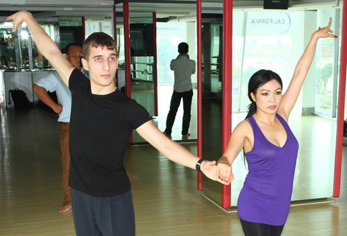 Phương Thanh đang tích cực tập luyện cho Bước nhảy hoàn vũ (Theo Kiến thức.net)