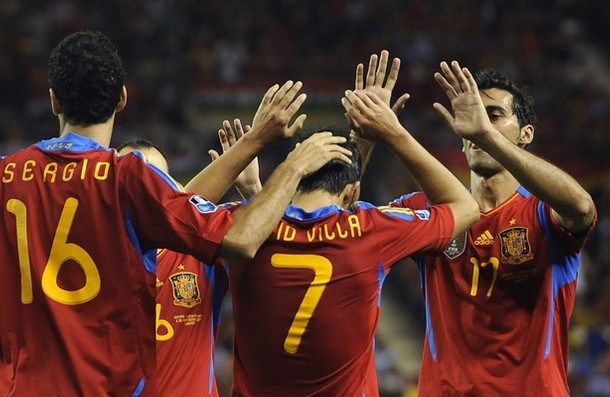 Tây Ban Nha chính thức giành vé tới Balan và Ukraine.