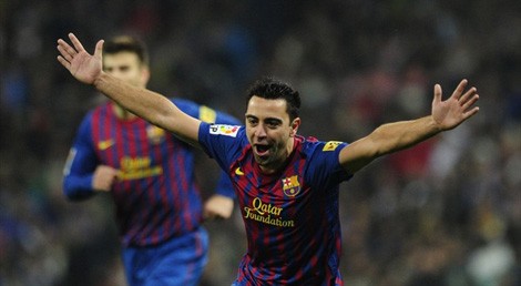 Khi Barca khó khăn, Xavi luôn biết cách tỏa sáng.