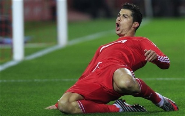 C.Ronaldo ghi bàn mở tỷ số.