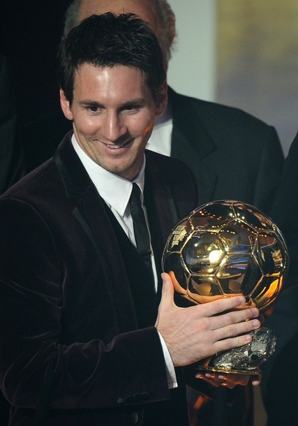 Messi, chủ nhân của "Quả bóng vàng" FIFA 2011.
