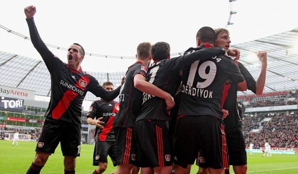 Niềm vui khôn tả của Leverkusen ở Bundesliga.