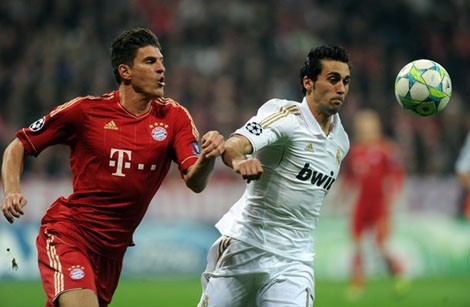 Gomez ấn định chiến thắng trận lượt đi cho Bayern.