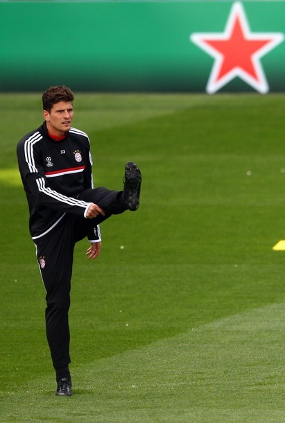 Gomez đã sẵn sàng đuổi kịp Messi.