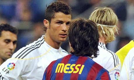 Ronaldo-Messi: Hai cầu thủ xuất sắc của bóng đá thế giới hiện nay.