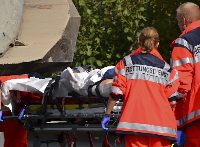 Báo chí Đức đưa tin, tiền vệ của Hoffenheim, Boris Vukcevic đang gặp nguy hiểm với tính mạng sau tai nạn xe hơi khủng khiếp.