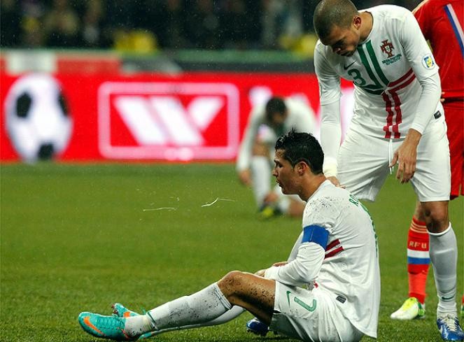 Bồ Đào Nha thua trận đầu tiên ở vòng loại World Cup 2014.