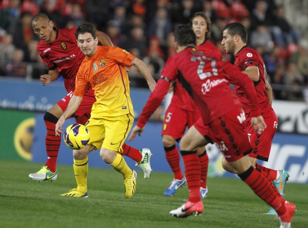 Theo tờ AS, Messi chỉ mới ghi được 84 bàn thắng. Bởi pha lập công của Messi vào lưới Mallorca vào ngày 24/3 là do đối phương đá phản lưới nhà.