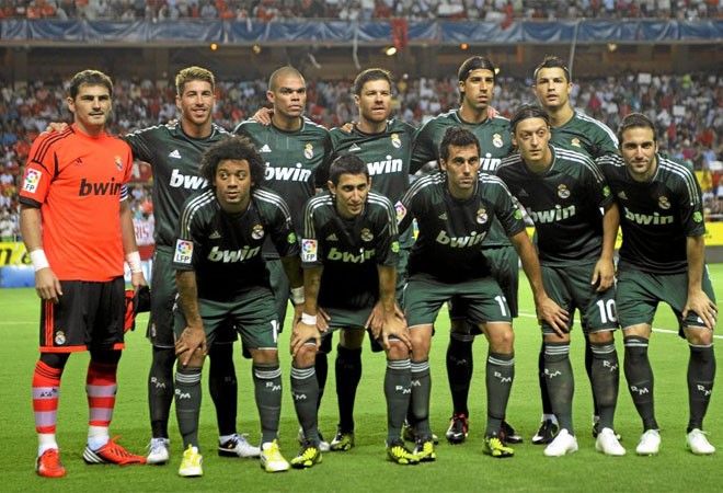 Đội hình đầy sao của Real thua trận trước Sevilla.