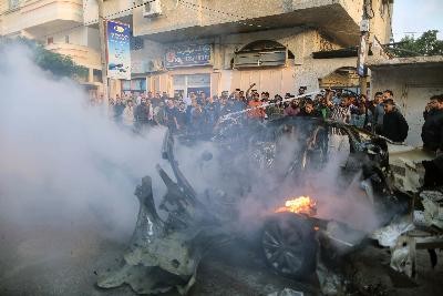 Máy bay Israel oanh tạc dải Gaza (Ảnh AFP/TTXVN)