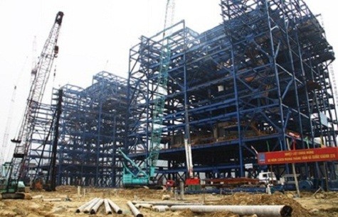 Trên công trường xây dựng nhà máy nhiệt điện Vũng Áng 1. Nhà máy nhiệt điện Vũng Áng 2 sẽ được xây dựng tại khu kinh tế Vũng Áng với tổng công suất 1.200 MW (2X600 MW).