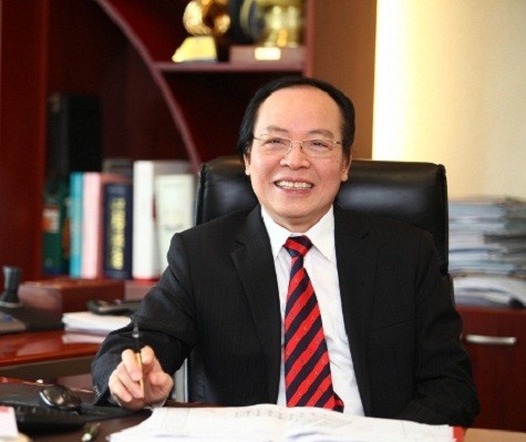 Ông Đỗ Minh Phú đồng thời là "ông chủ" của một công ty vàng bạc đá quý lớn và một nhà băng.